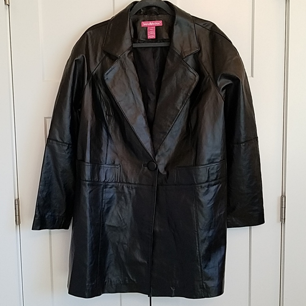 ☃️Woman Within black leather coat